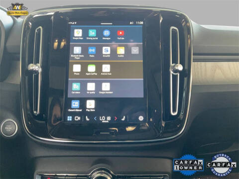 2025 Volvo XC40 B5 Plus Bright Theme