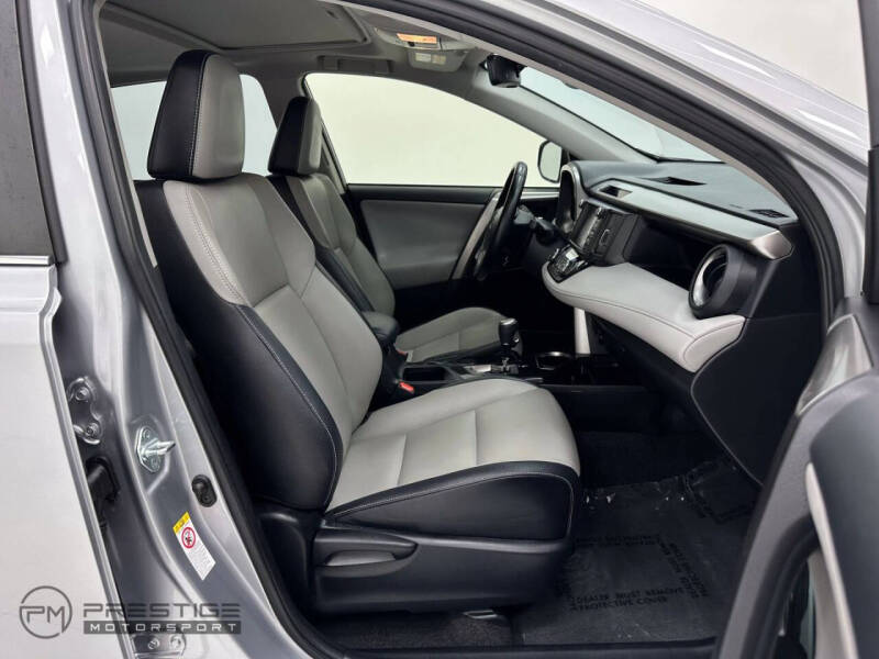 2017 Toyota RAV4 Hybrid Limited