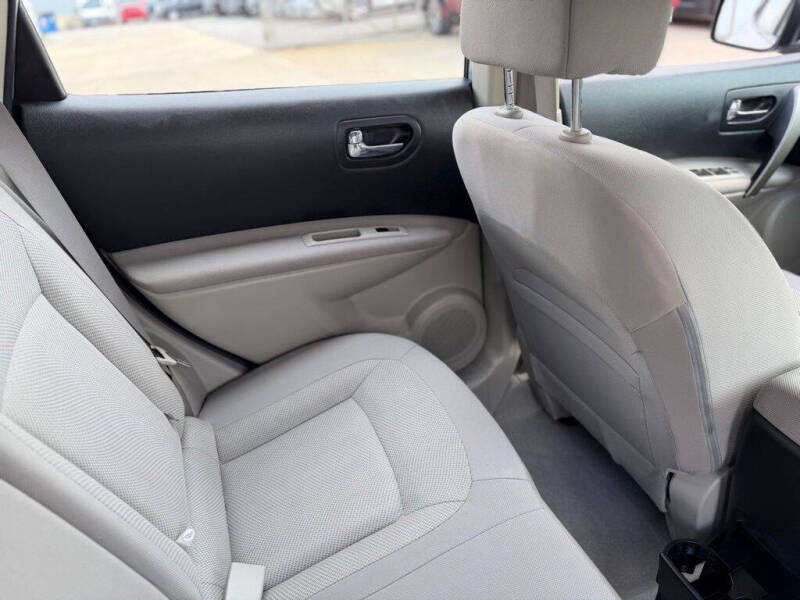 2014 Nissan Rogue Select S