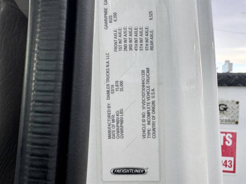 2017 Freightliner M2 106