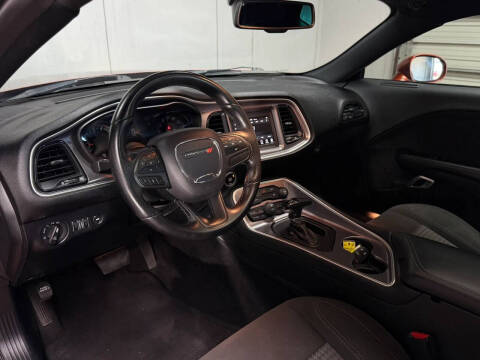 2020 Dodge Challenger SXT
