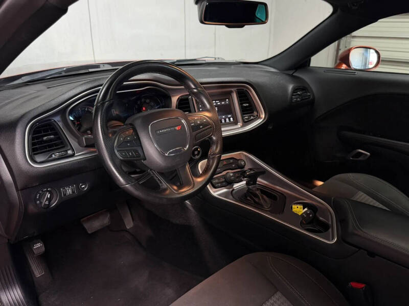 2020 Dodge Challenger SXT