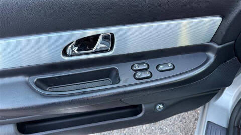 2004 Ford Thunderbird Deluxe