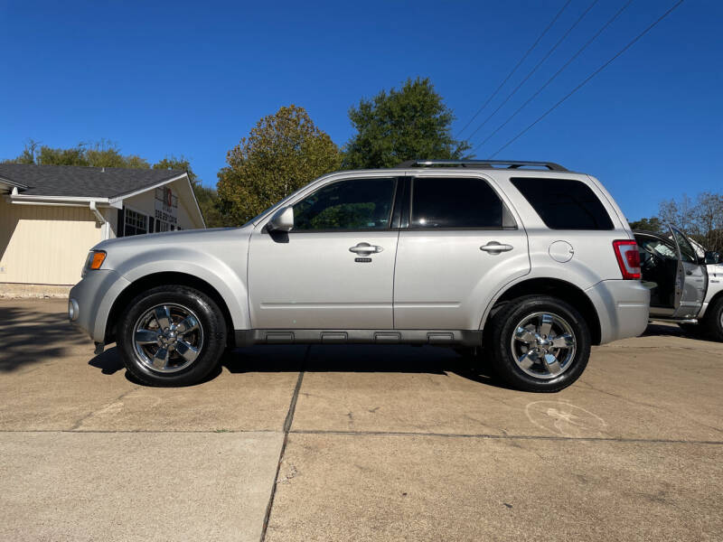 2011 Ford Escape for sale at H3 Auto Group in Huntsville TX