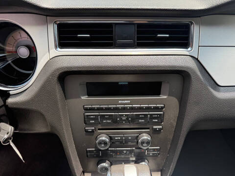 2010 Ford Mustang V6 Premium