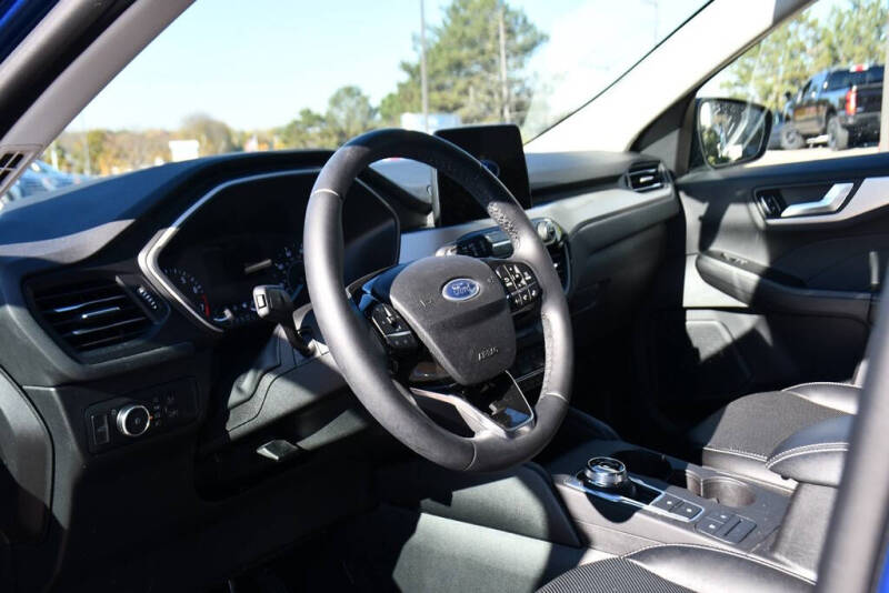 2022 Ford Escape SEL