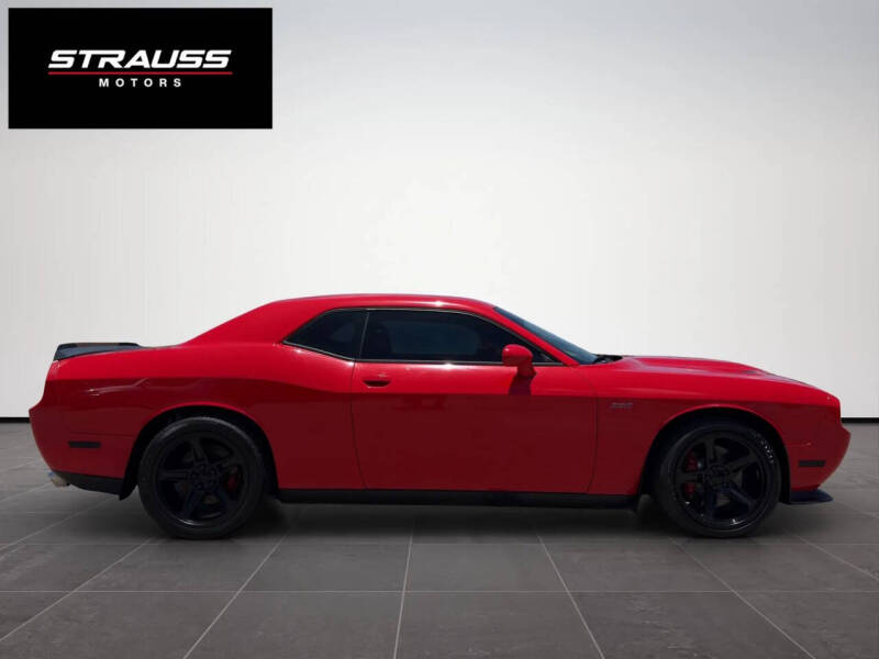 2014 Dodge Challenger SRT8 Core