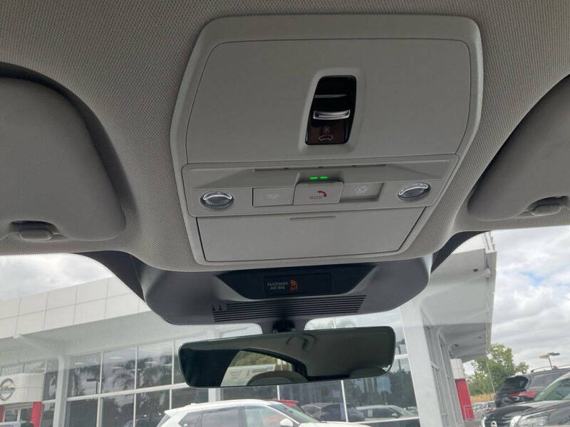 2026 Nissan LEAF Platinum+