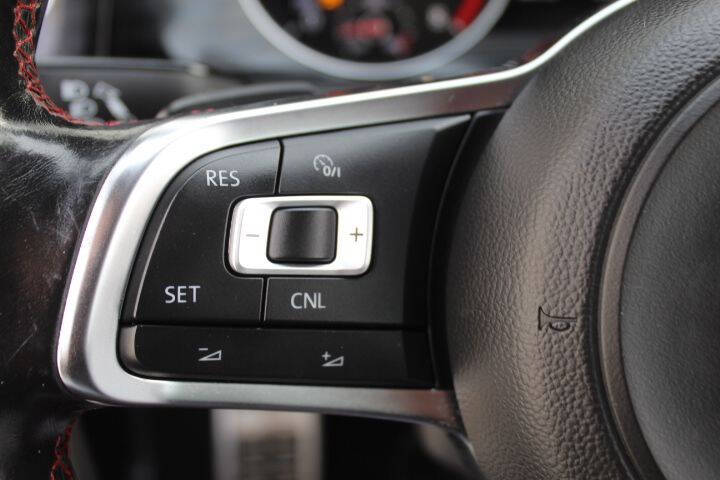 2016 Volkswagen Golf GTI S