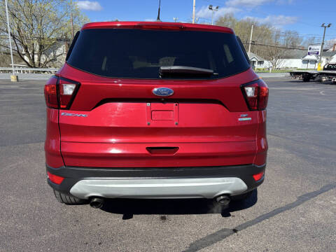 2019 Ford Escape SE