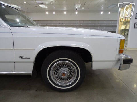 1985 Ford LTD Crown Victoria
