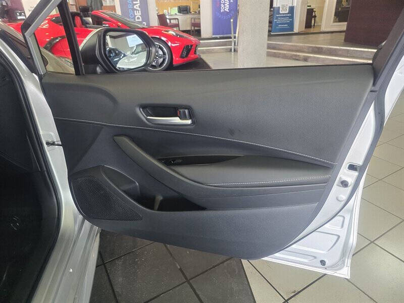 2020 Toyota Corolla Hatchback SE