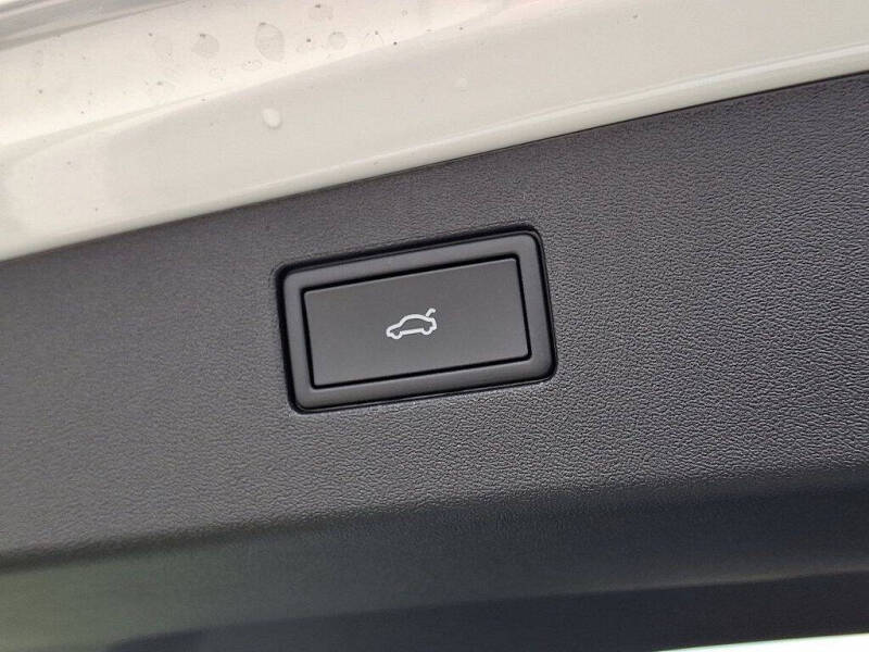 2026 Volkswagen Tiguan SE R-Line Black 4Motion