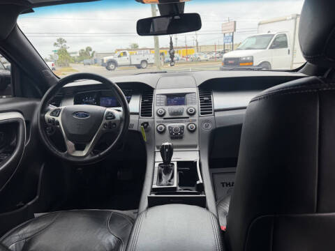 2016 Ford Taurus SEL
