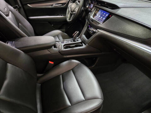 2023 Cadillac XT5 Luxury