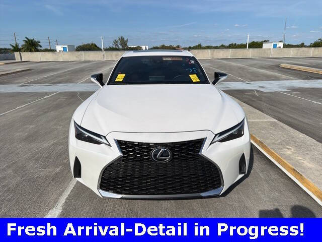 2024 Lexus IS 300