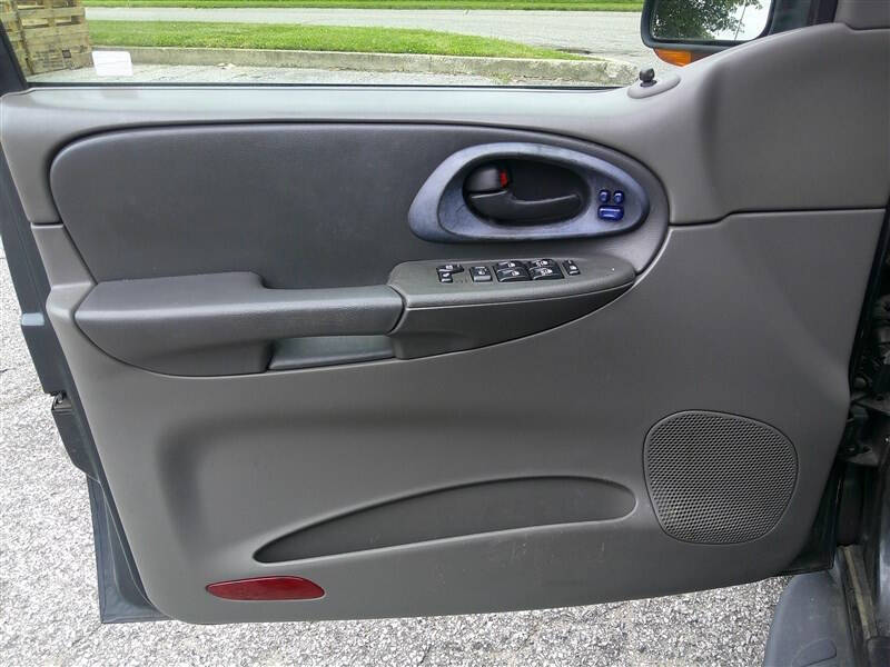 2004 Chevrolet TrailBlazer EXT