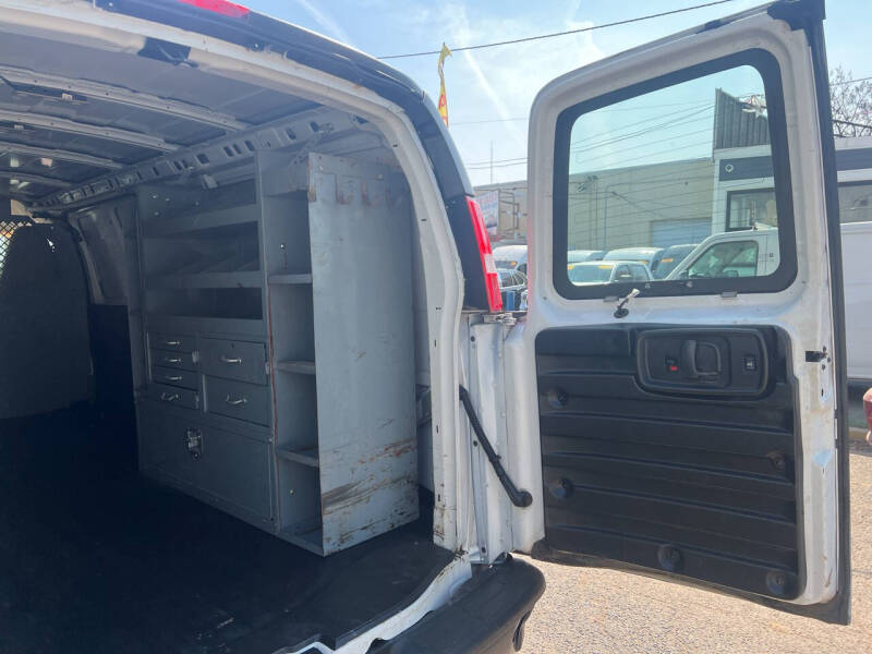 2021 GMC Savana 3500