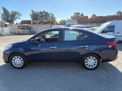 2014 Nissan Versa 1.6 S