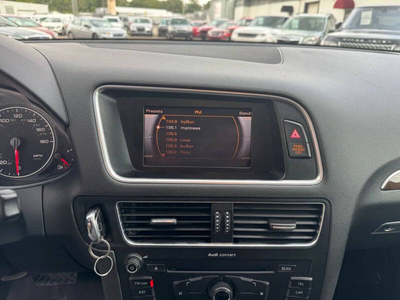 2011 Audi Q5 3.2 quattro Premium Plus