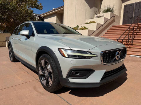 2020 Volvo V60 Cross Country T5