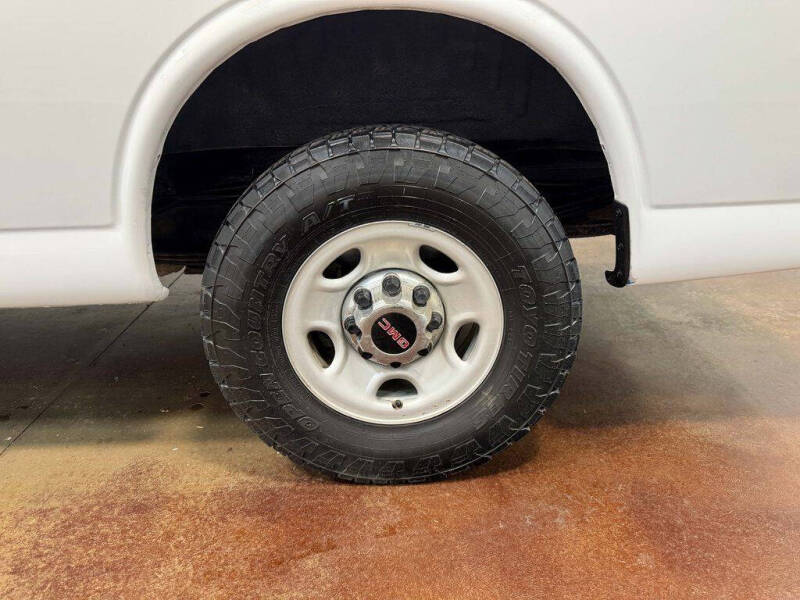 2017 GMC Savana 2500