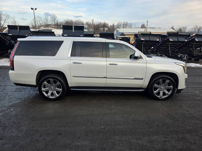 2017 Cadillac Escalade ESV Premium Luxury