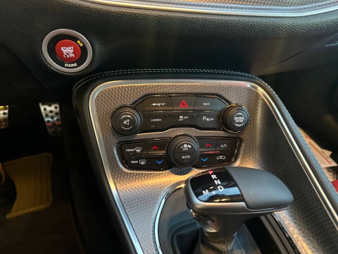 2015 Dodge Challenger SRT Hellcat