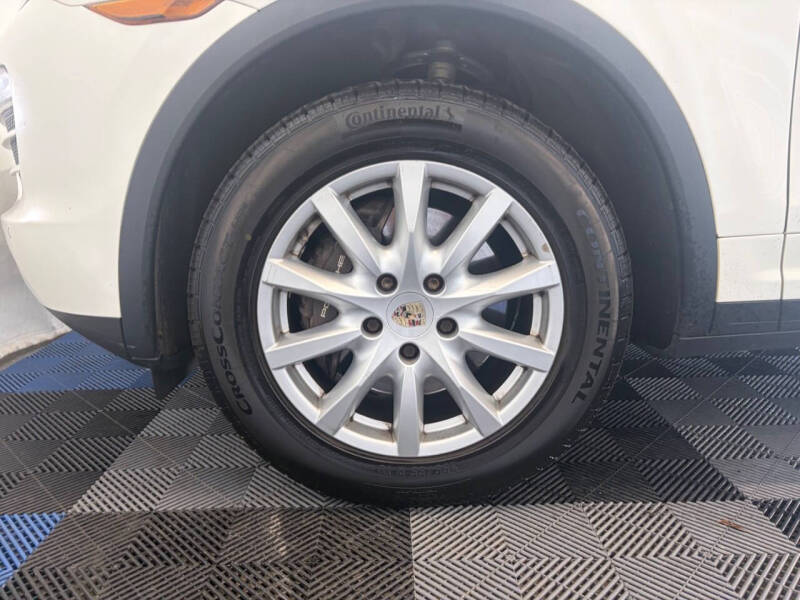 2012 Porsche Cayenne Tiptronic
