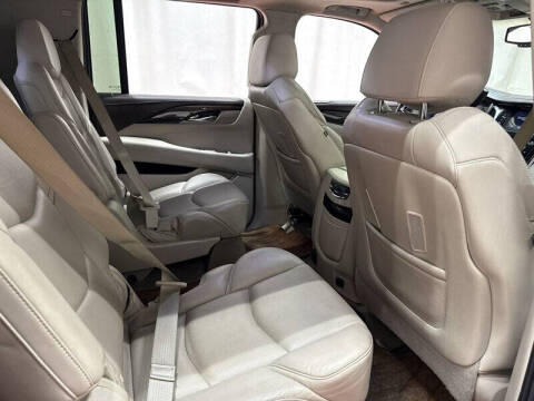 2016 Cadillac Escalade ESV Luxury Collection