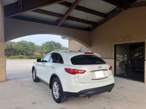 2011 Infiniti FX35