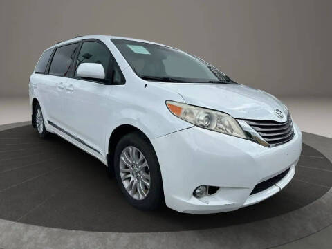 2012 Toyota Sienna