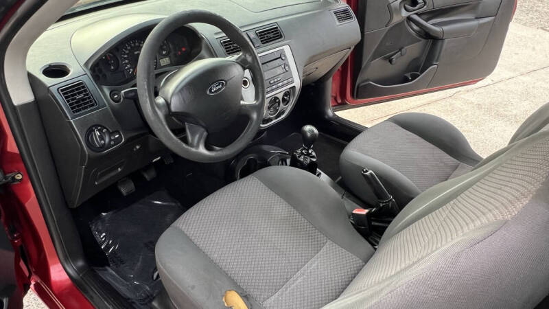 2005 Ford Focus ZX3 S