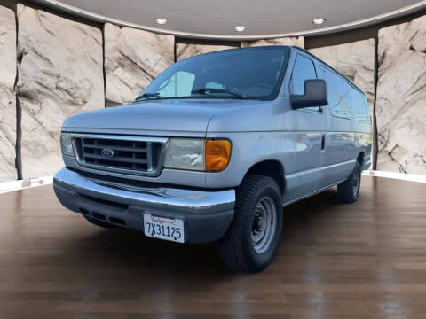 2006 Ford E-Series E-350 SD XLT
