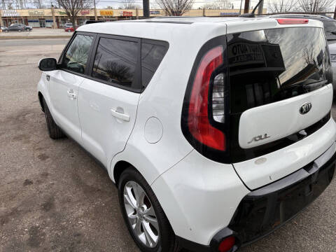 2016 Kia Soul +