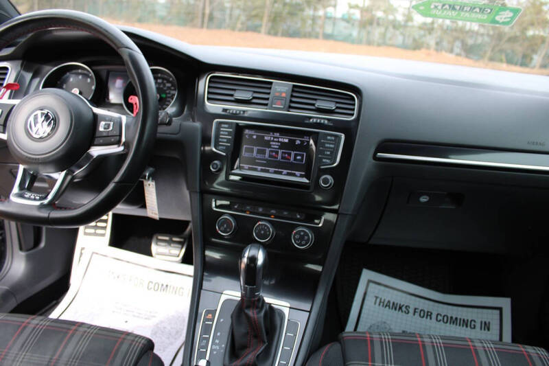 2015 Volkswagen Golf GTI S