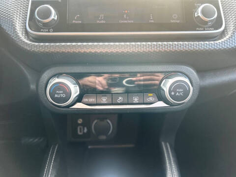 2020 Nissan Kicks SV