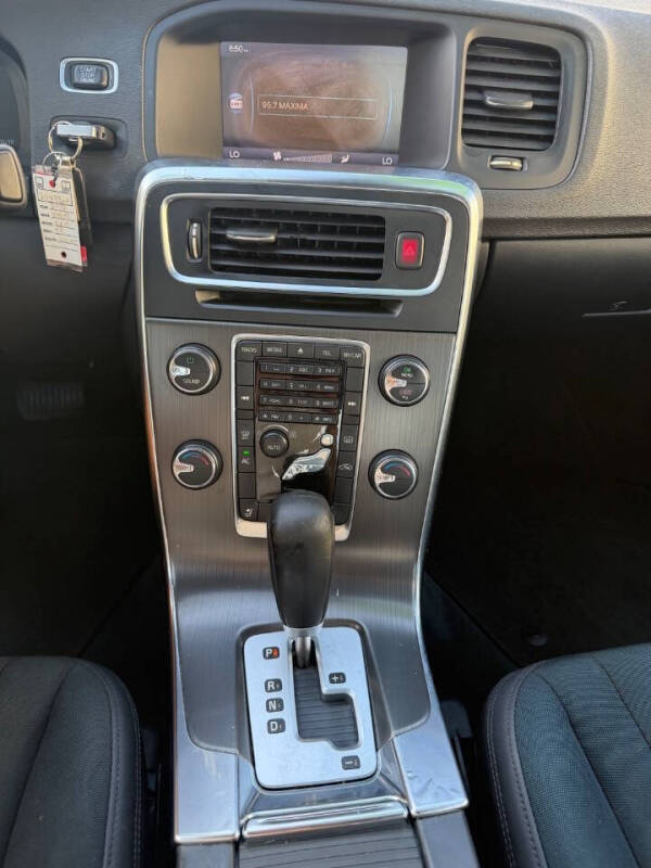 2012 Volvo S60 T5