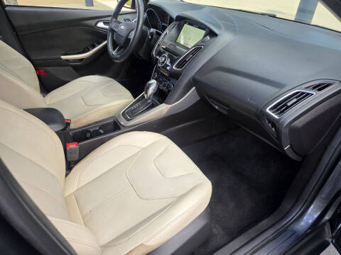 2017 Ford Focus Titanium