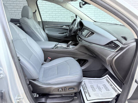 2020 Buick Enclave Essence