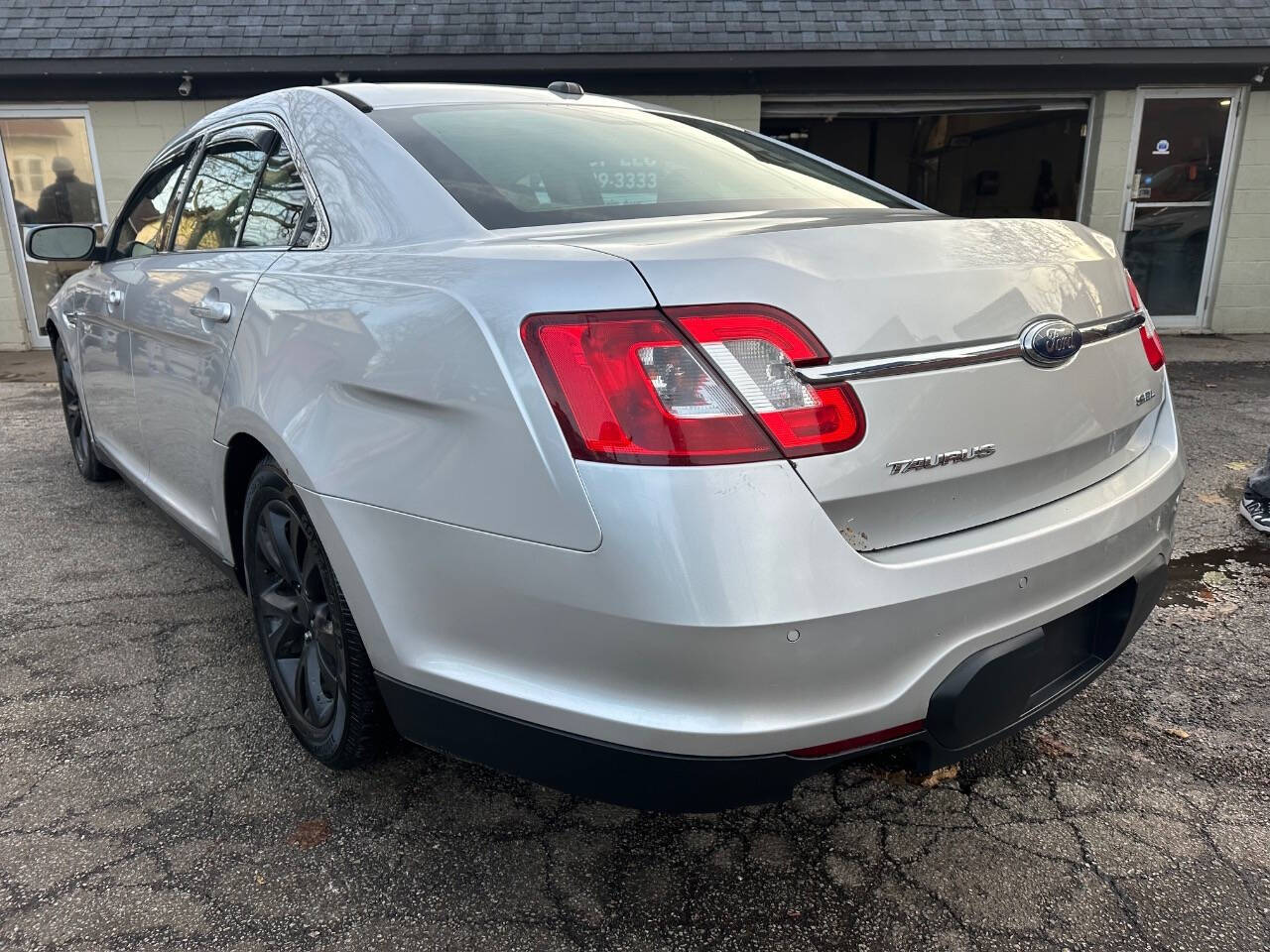 2011 Ford Taurus for sale at Kelly Auto Group in Cleveland, OH