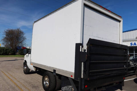 2010 Ford E-Series E-350 SD