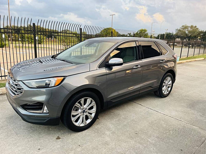 2022 Ford Edge Titanium