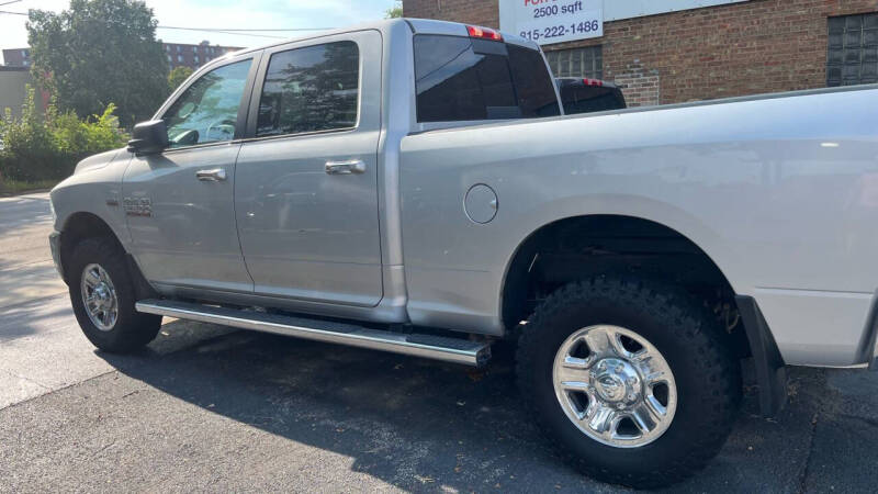 Used 2018 RAM Ram 2500 Pickup SLT with VIN 3C6TR5DT3JG241768 for sale in Rockford, IL