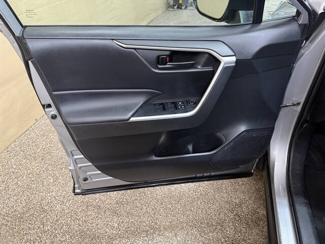 2019 Toyota RAV4 Hybrid LE