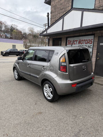 2011 Kia Soul +
