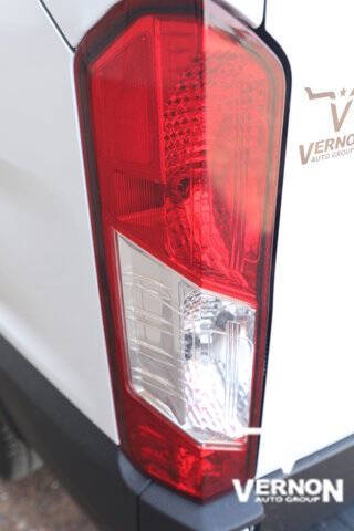 2025 Ford Transit 250