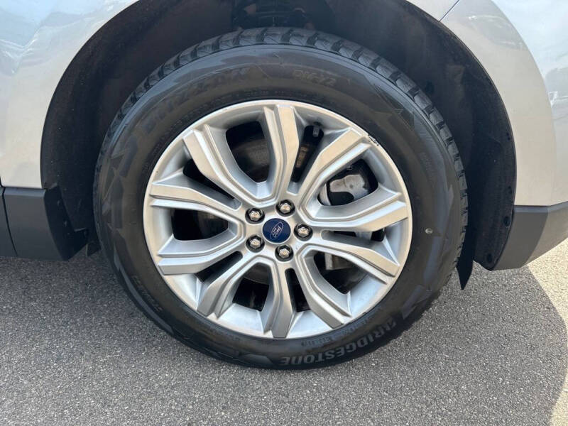 2021 Ford Edge Titanium