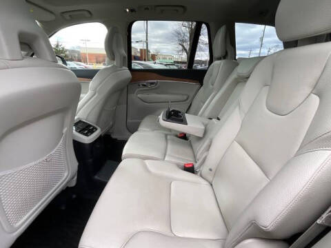 2022 Volvo XC90 Recharge T8 Inscription Expression 7P