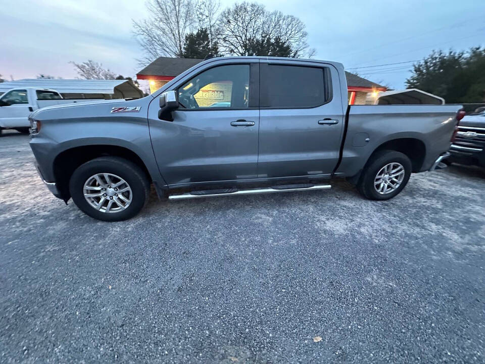 2019 Chevrolet Silverado LT's photo